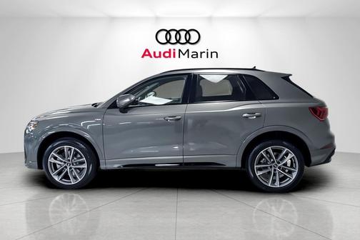 2025 Audi Q3 Premium 45 TFSI S line quattro Tiptronic