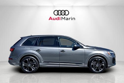 2026 Audi Q7 55 Premium Plus