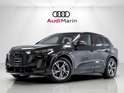 Mythos Black Metallic 2027 Audi Q6 e-tron Prestige