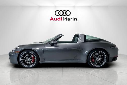 2024 Porsche 911 Targa 4S