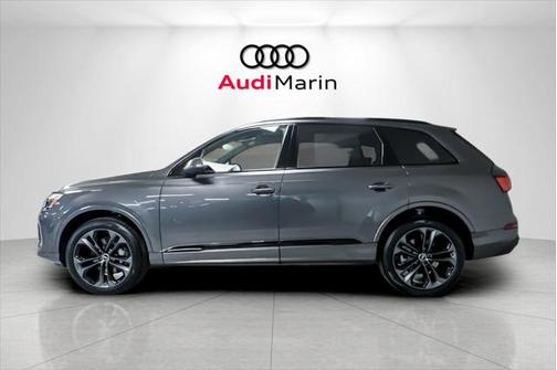 2025 Audi Q7 55 Premium Plus