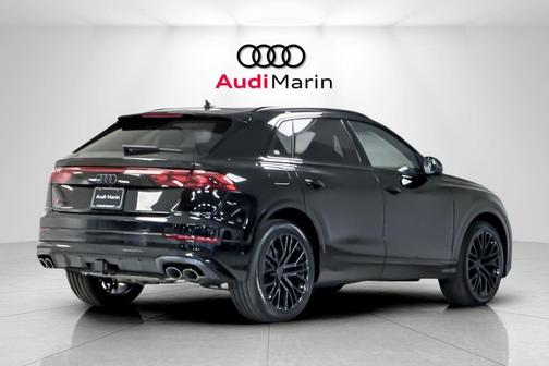 2026 Audi SQ8 4.0T Prestige