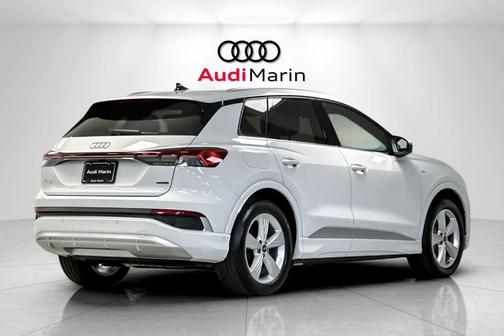 2026 Audi Q4 e-tron Premium Plus 55 quattro