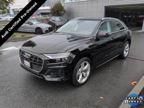 2023 Audi Q8 55 Premium Plus