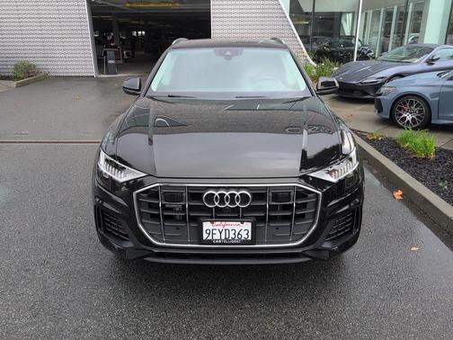 2023 Audi Q8 55 Premium Plus