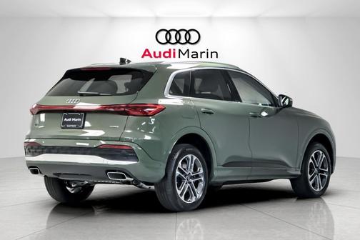 2025 Audi Q5 Premium Plus TFSI quattro S tronic