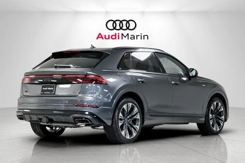 2026 Audi Q8 55 Premium Plus