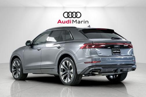 2026 Audi Q8 55 Premium Plus