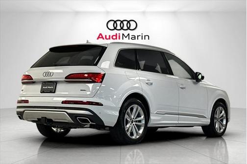 2025 Audi Q7 45 Premium