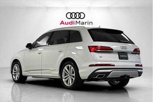 2025 Audi Q7 45 Premium