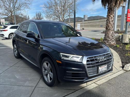 2019 Audi Q5 2.0T Premium Plus