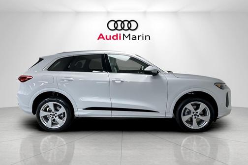 2025 Audi Q5 Premium Plus TFSI quattro S tronic