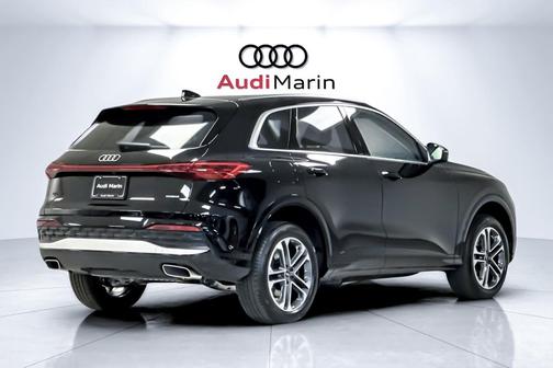 2025 Audi Q5 Premium Plus TFSI quattro S tronic