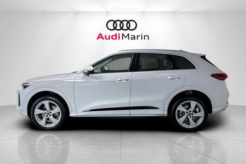 2025 Audi Q5 Premium Plus TFSI quattro S tronic