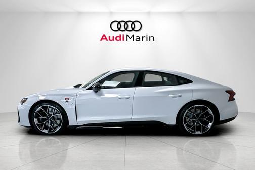 2026 Audi RS e-tron GT quattro