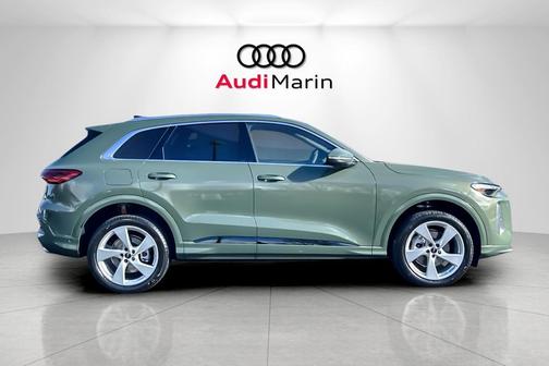 2025 Audi Q5 Premium Plus TFSI quattro S tronic