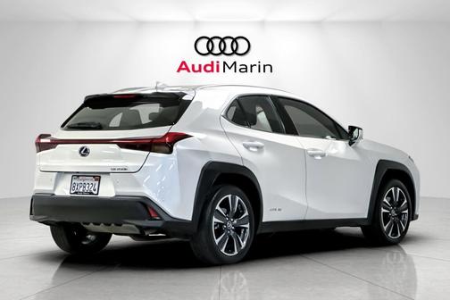 2021 Lexus UX 250h Base