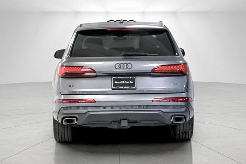 2026 Audi Q7 55 Premium Plus