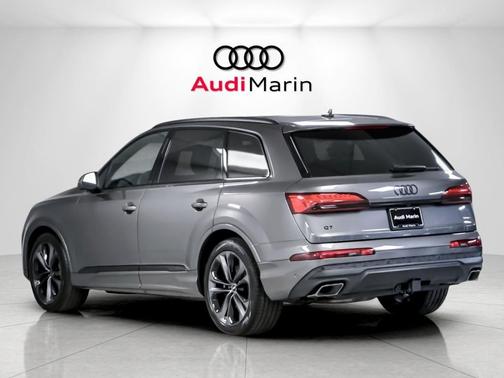 2026 Audi Q7 55 Premium Plus