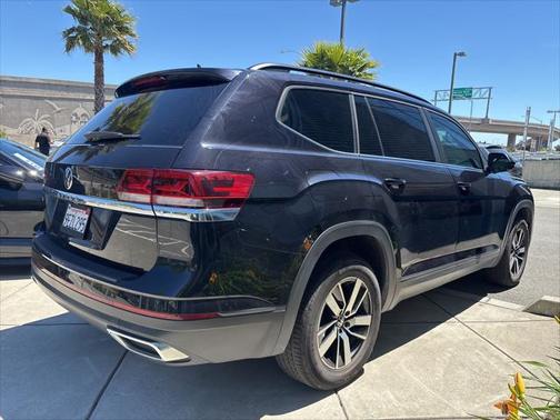 2022 Volkswagen Atlas 2.0T SE