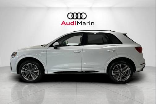 2025 Audi Q3 Premium 45 TFSI S line quattro Tiptronic