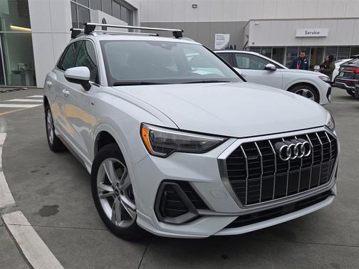 2021 Audi Q3 45 S line Premium