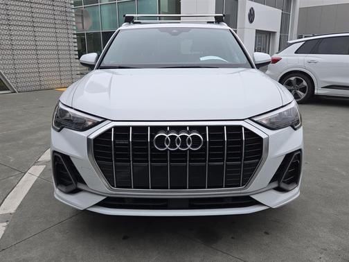2021 Audi Q3 45 S line Premium