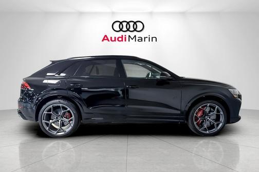 2025 Audi RS Q8 4.0T