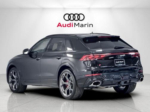 2025 Audi RS Q8 4.0T