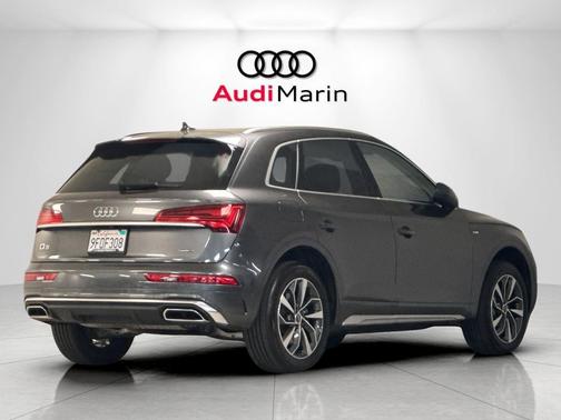 2023 Audi Q5 45 S line Premium