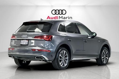 2023 Audi Q5 45 S line Premium