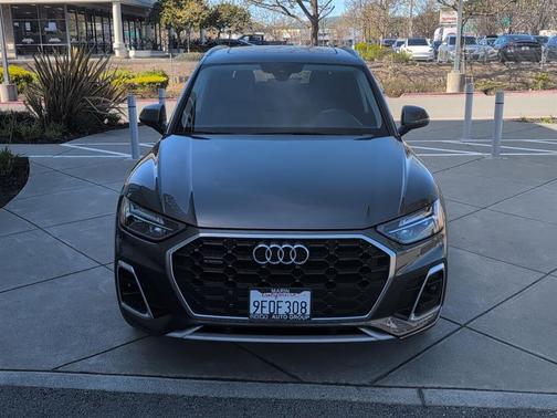 2023 Audi Q5 45 S line Premium