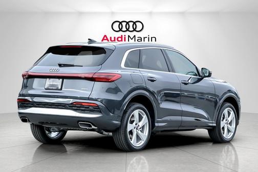 2025 Audi Q5 Premium Plus TFSI quattro S tronic