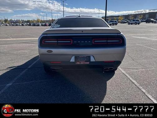 2018 Dodge Challenger SXT