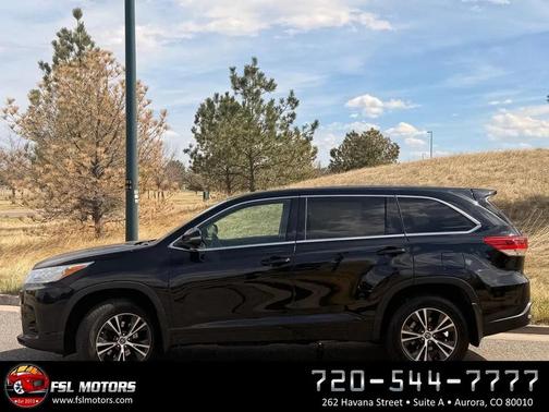 Black 2018 Toyota Highlander