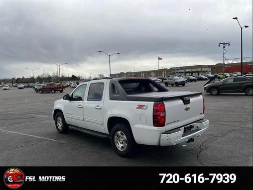 2011 Chevrolet Avalanche 1500 LS