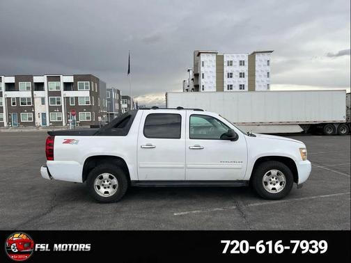 2011 Chevrolet Avalanche 1500 LS