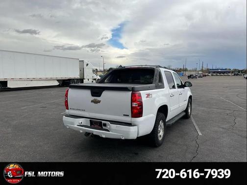 2011 Chevrolet Avalanche 1500 LS
