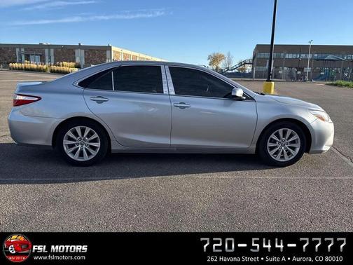 2017 Toyota Camry Hybrid XLE