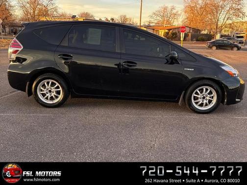 2016 Toyota Prius v Two