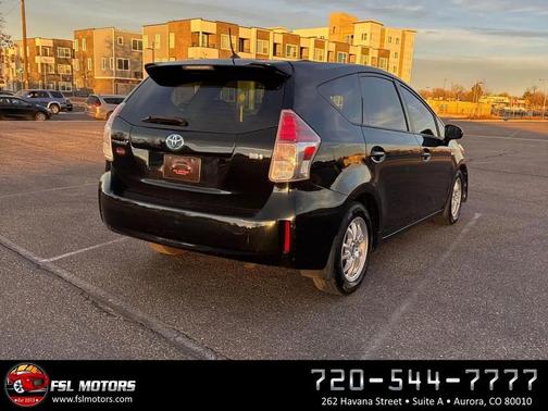 2016 Toyota Prius v Two