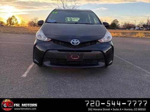 2016 Toyota Prius v Two