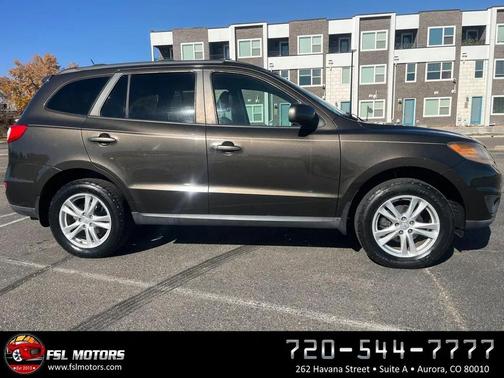 2011 Hyundai SANTA FE SE