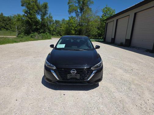 Super Black 2025 Nissan Sentra SV