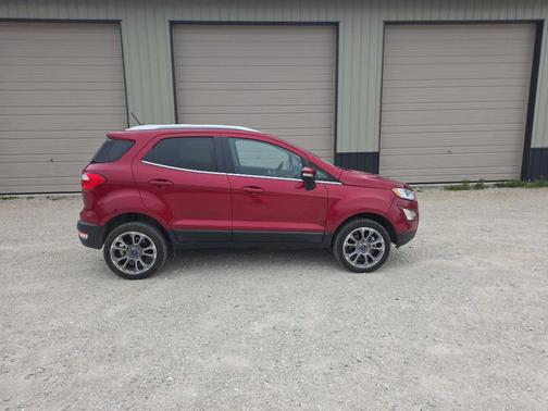 MAROON 2018 Ford EcoSport Titanium