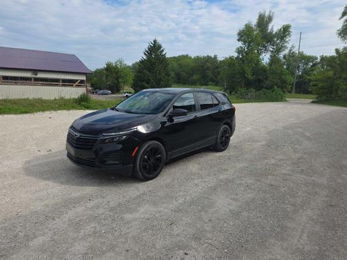Mosaic Black Metallic 2024 Chevrolet Equinox LS