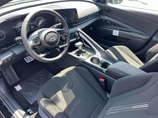 2025 Hyundai ELANTRA Sport