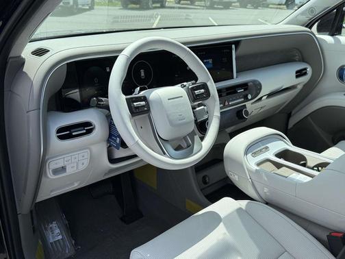 Abyss Black Pearl 2026 Hyundai Palisade Hybrid Limited