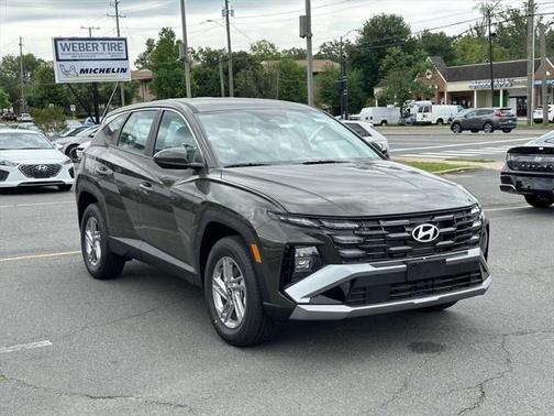 2025 Hyundai TUCSON SE
