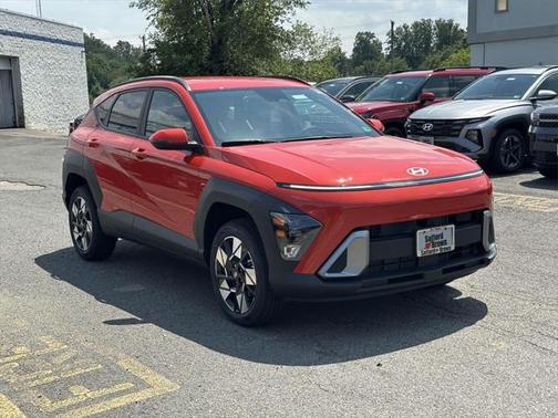 2025 Hyundai KONA SEL